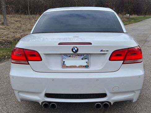Used 2009 BMW M3 Convertible image 9