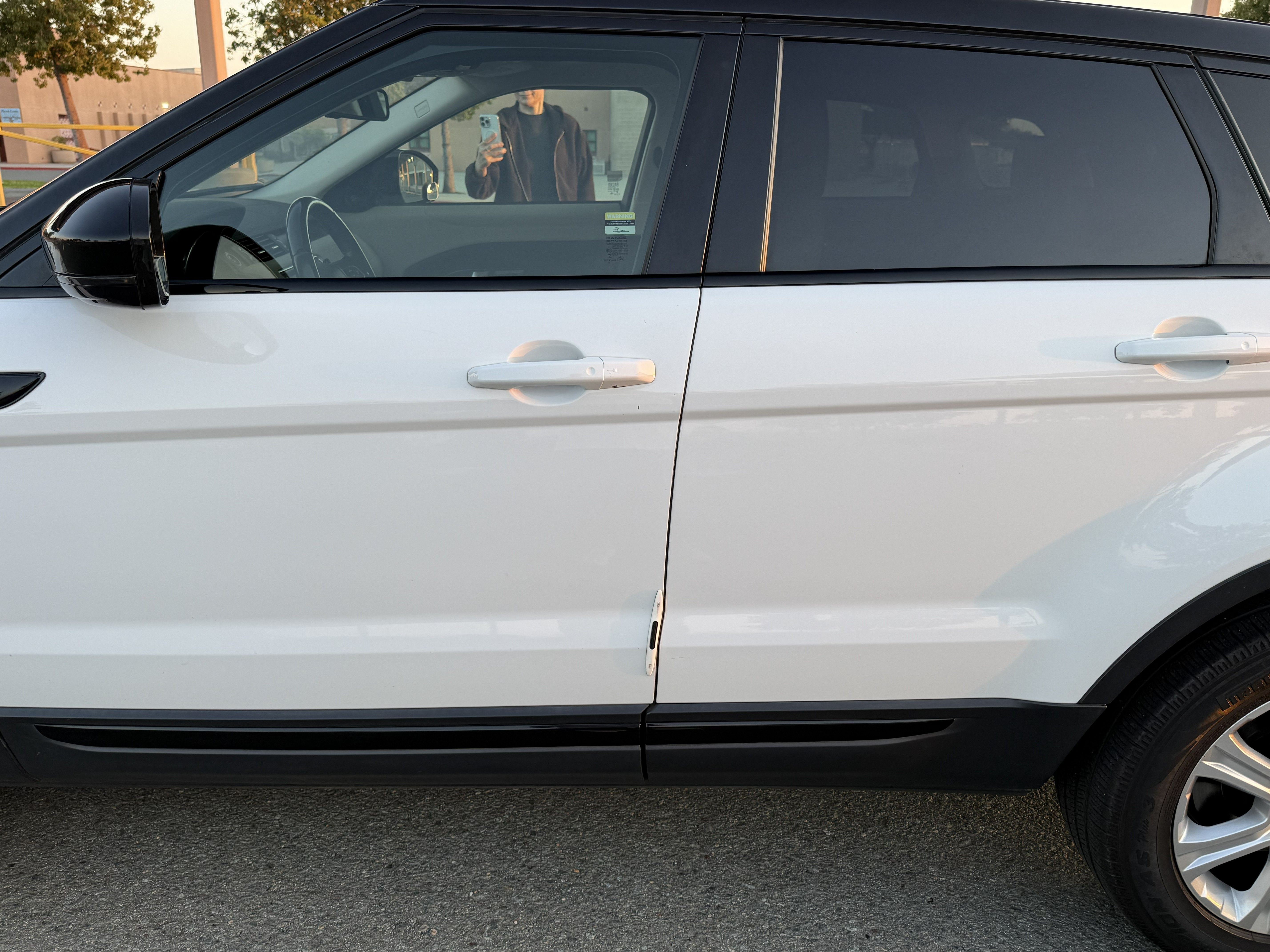 Used 2018 Land Rover Range Rover Evoque SE Premium AWD/4WD image 8