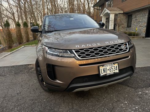 Used 2020 Land Rover Range Rover Evoque S image 5