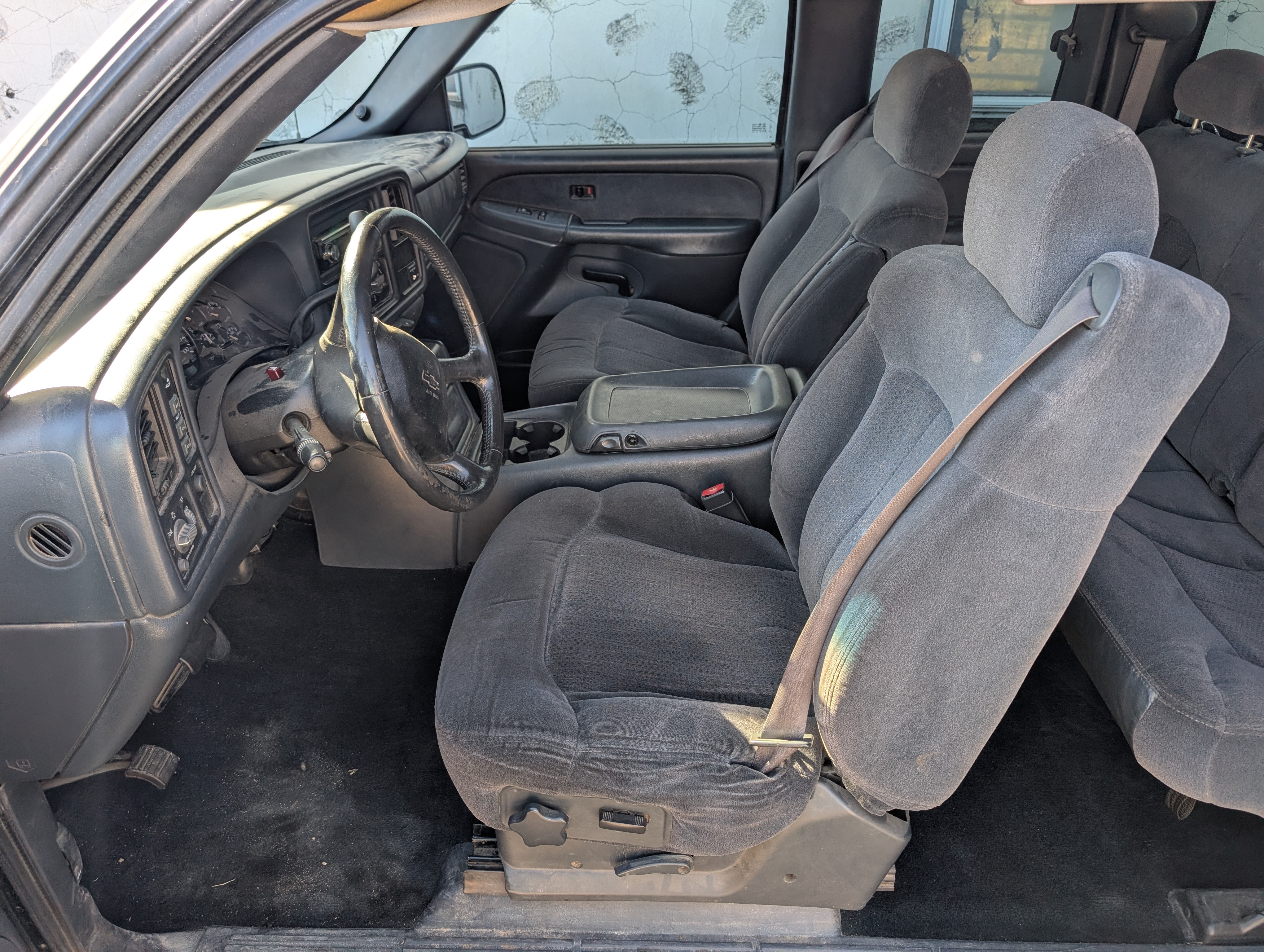 Used 2002 Chevrolet Silverado 2500 LS AWD/4WD image 8