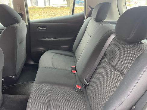 Used 2017 Nissan Leaf S image 16