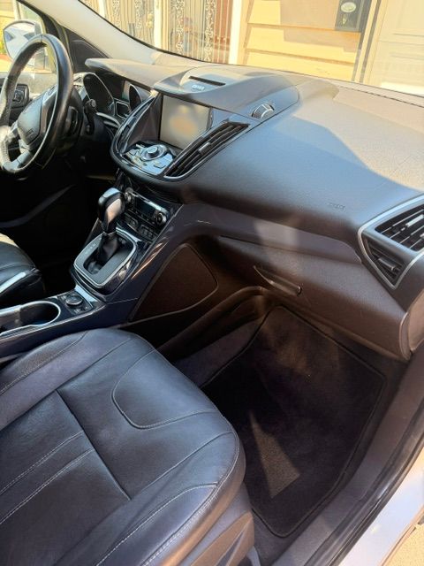 Used 2013 Ford Escape Titanium w/ Parking Technology Pkg FWD image 16