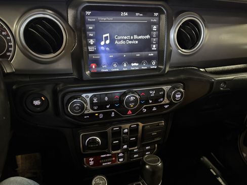 Used 2021 Jeep Gladiator Rubicon image 21