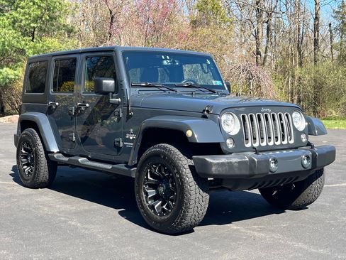 Used 2017 Jeep Wrangler Unlimited Sahara w/ Connectivity Group image 1