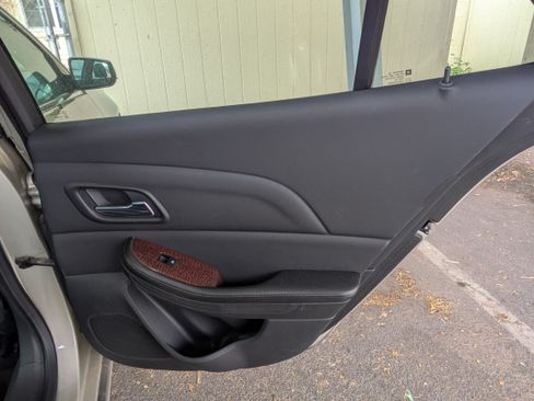 Used 2013 Chevrolet Malibu LT w/ Power Convenience Package image 18