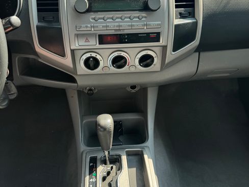 Used 2007 Toyota Tacoma PreRunner RWD image 10