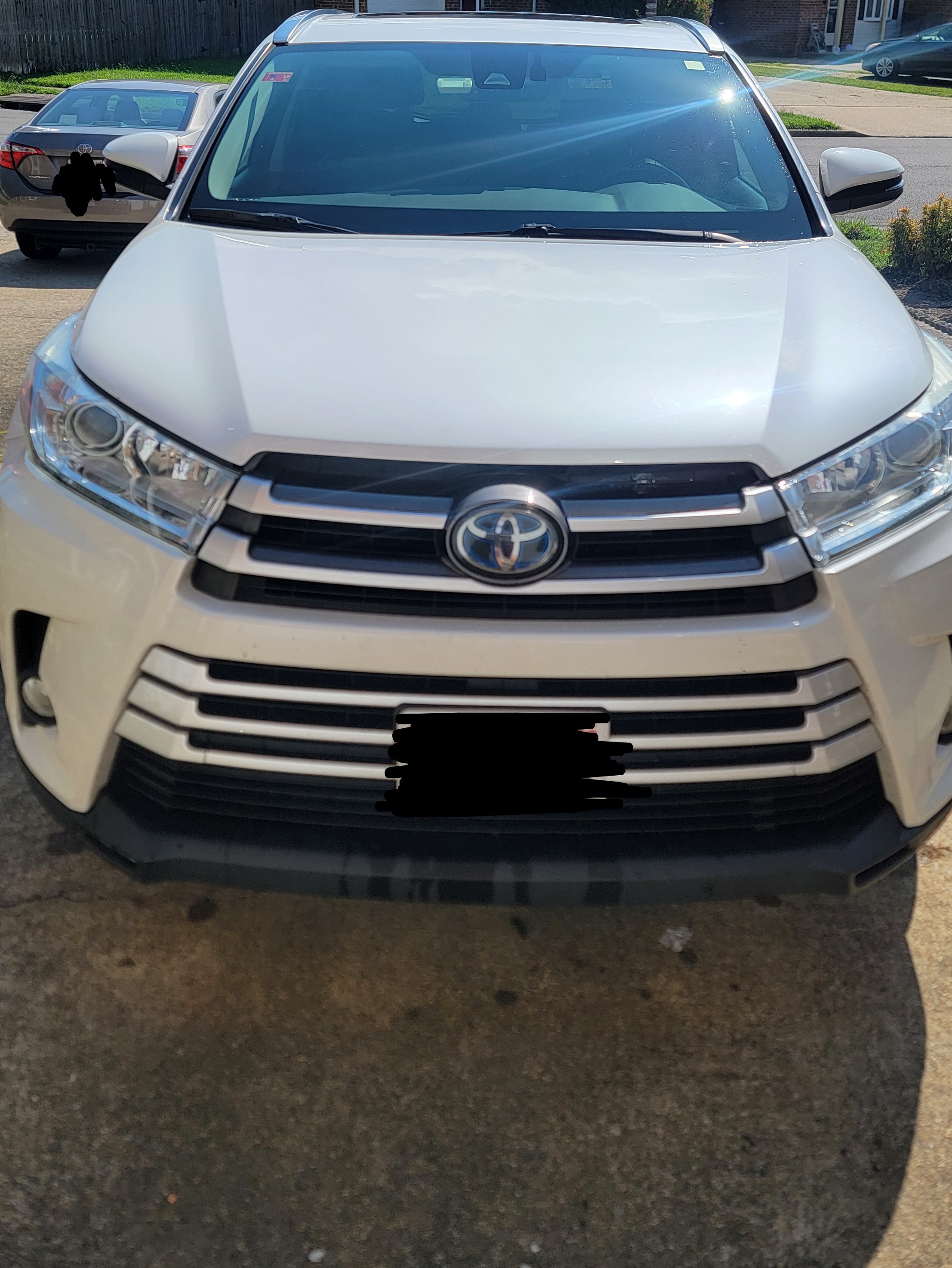 Used 2017 Toyota Highlander XLE AWD/4WD image 4