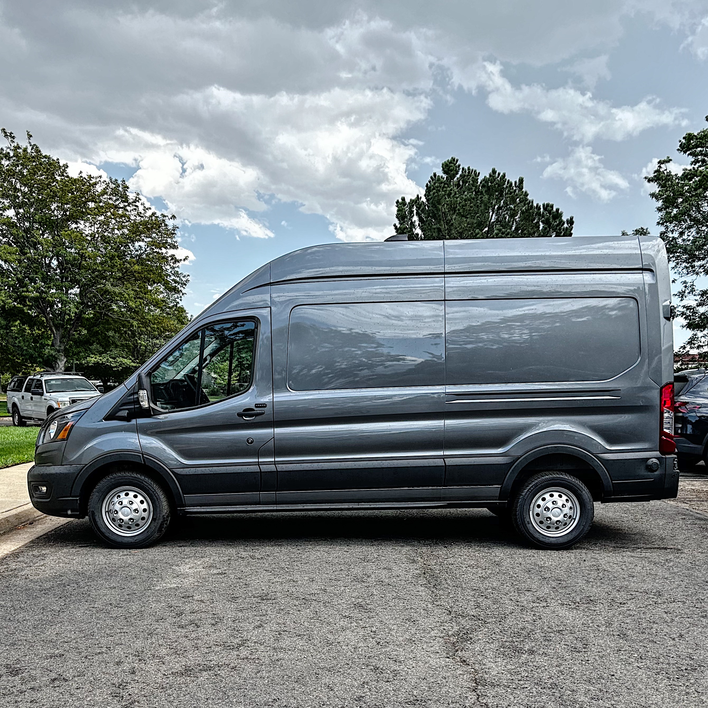 Used 2026 Ford Transit 250 148 High Roof AWD image 2