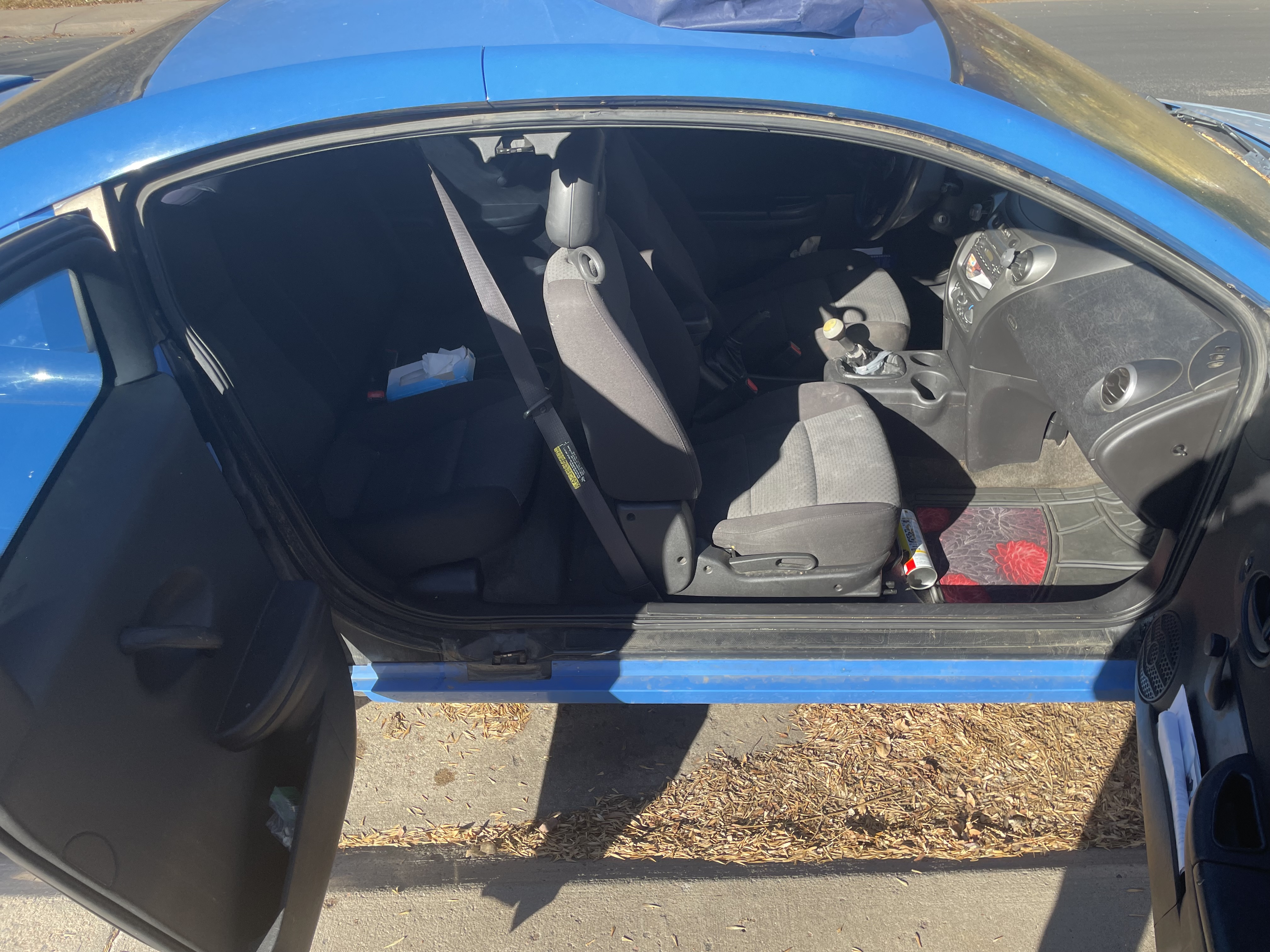 Used 2005 Saturn ION Level 2 FWD image 4