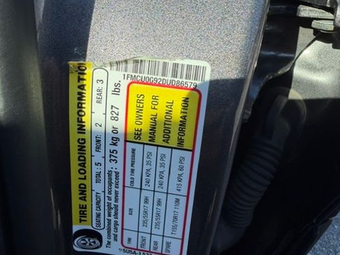 Used 2013 Ford Escape SE FWD image 25