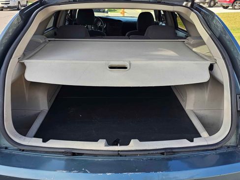 Used 2005 Dodge Magnum SE image 2