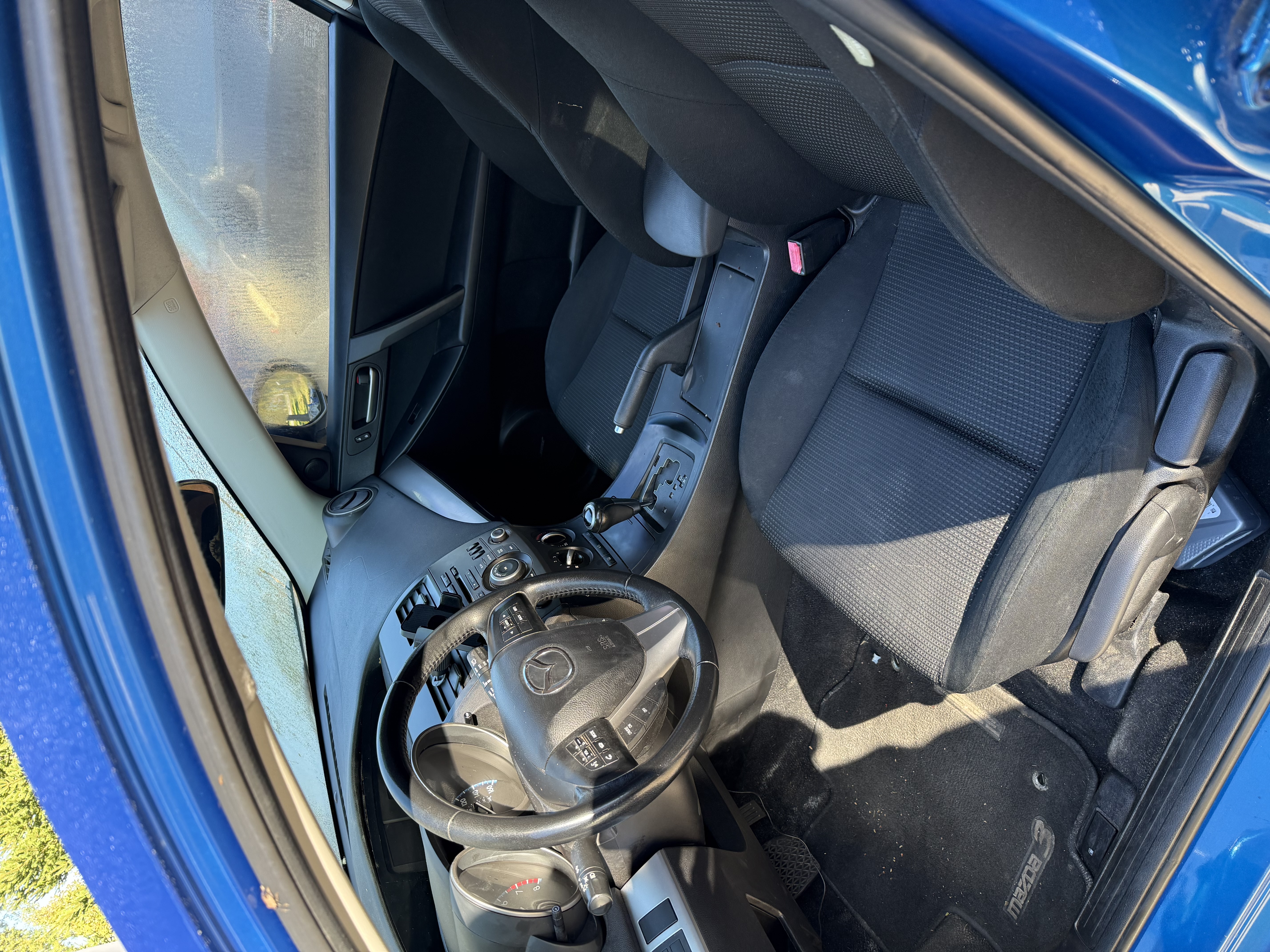 Used 2012 MAZDA MAZDA3 i Touring FWD image 4