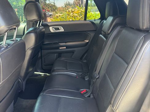 Used 2013 Ford Explorer Sport AWD/4WD image 2