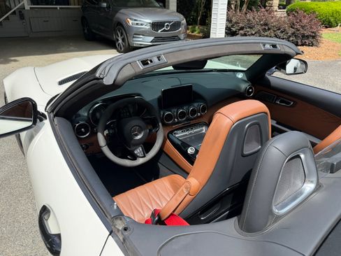 Used 2018 Mercedes-Benz AMG GT C image 28
