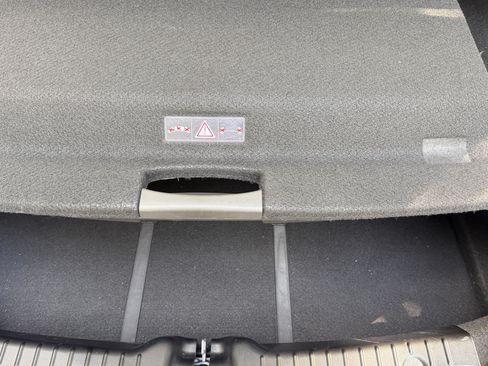 Used 2020 Mercedes-Benz SLC 300 image 16
