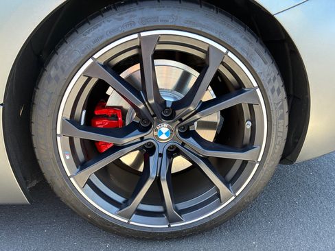 Used 2025 BMW Z4 M40i w/ Edition RWD image 13