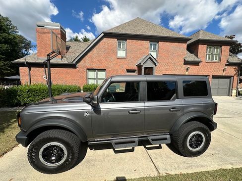 Used 2023 Ford Bronco Outer Banks w/ Sasquatch Package image 11