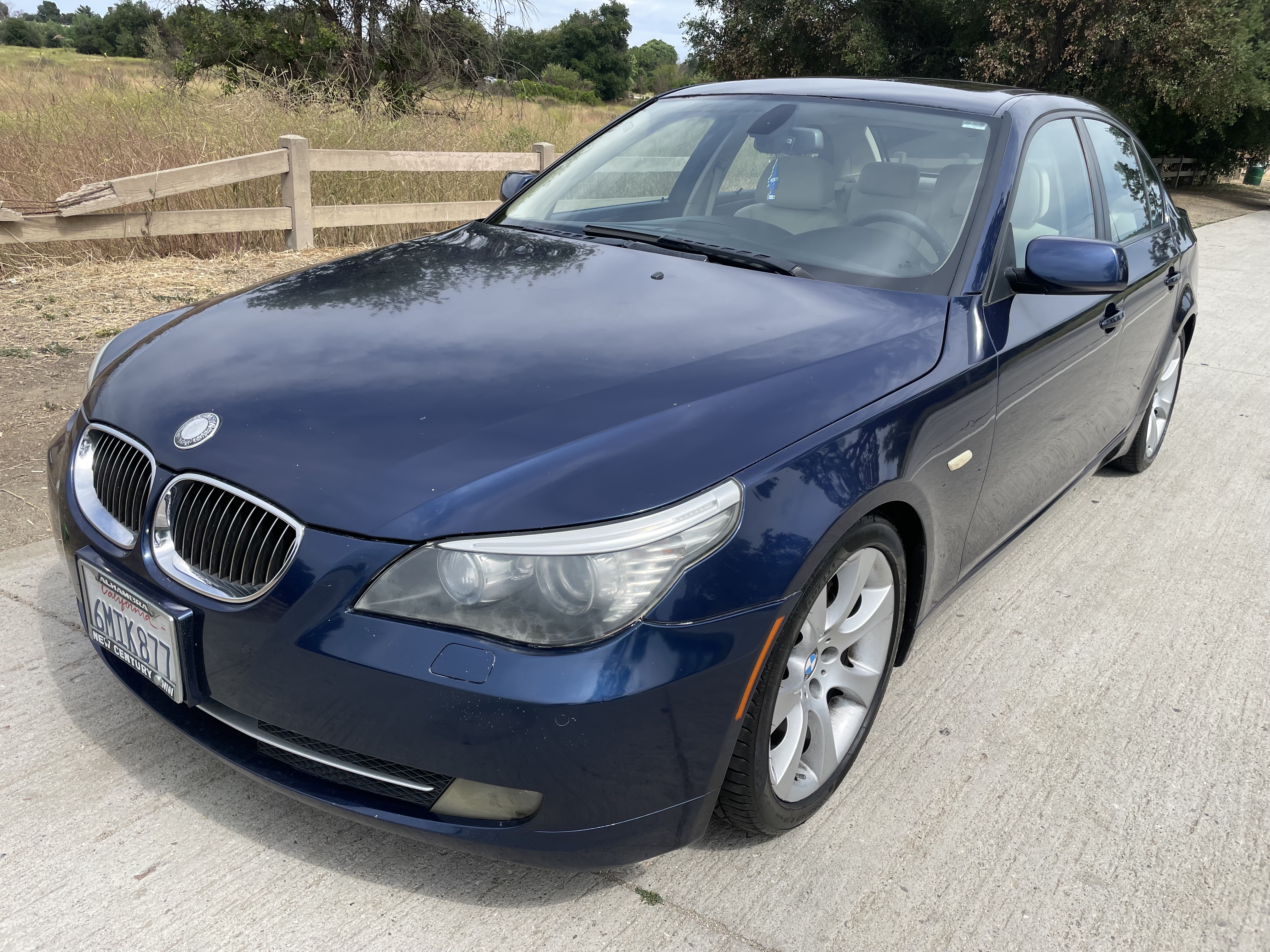 Used 2010 BMW 535i Sedan RWD image 4