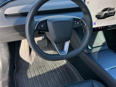 Used 2024 Tesla Model 3 Long Range image 9