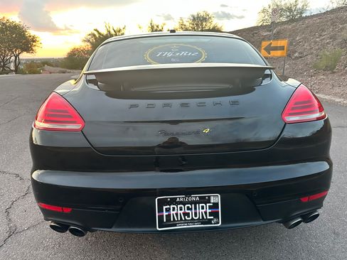 Used 2014 Porsche Panamera 4S image 5