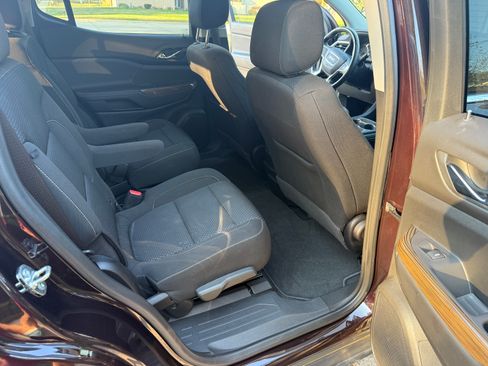 Used 2020 GMC Acadia SLE w/ Driver Convenience Package AWD/4WD image 16