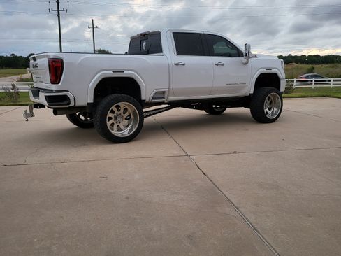 Used 2020 GMC Sierra 2500 Denali w/ Denali Ultimate Package image 4