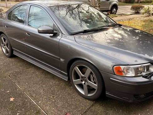 Used 2005 Volvo S60 R image 12