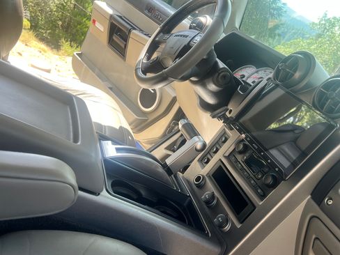 Used 2003 HUMMER H2 AWD/4WD image 12