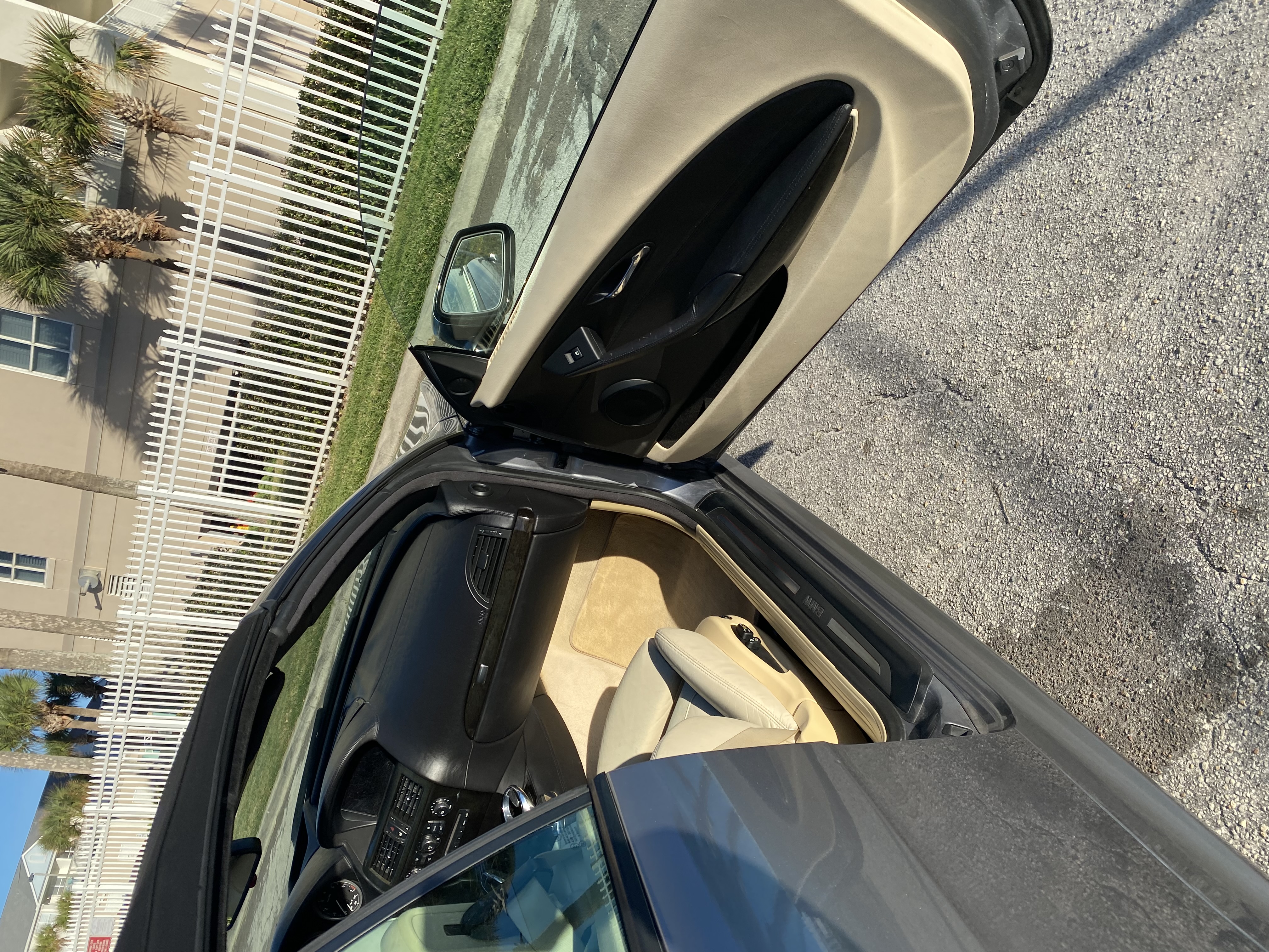Used 2010 BMW 650i Convertible RWD image 8