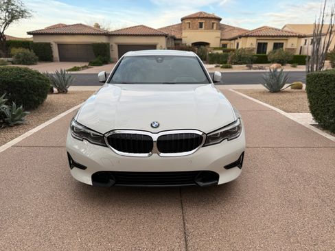 Used 2020 BMW 330i 330i Sedan 4D w/ Premium Package image 9