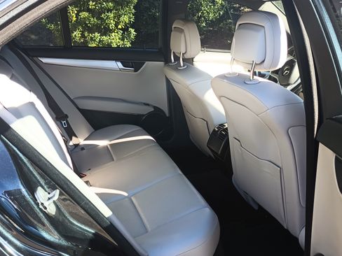 Used 2012 Mercedes-Benz C 250 Sedan image 11