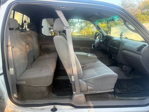 Used 2000 Toyota Tundra SR5 image 19