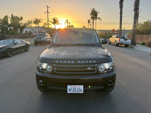 Used 2013 Land Rover Range Rover Sport HSE LUX image 9