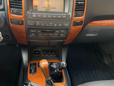 Used 2005 Lexus GX 470 image 13