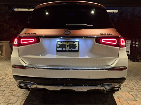 Used 2023 Mercedes-Benz Maybach GLS 600 4MATIC image 6