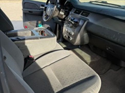 Used 2007 Chevrolet Suburban LS RWD image 16