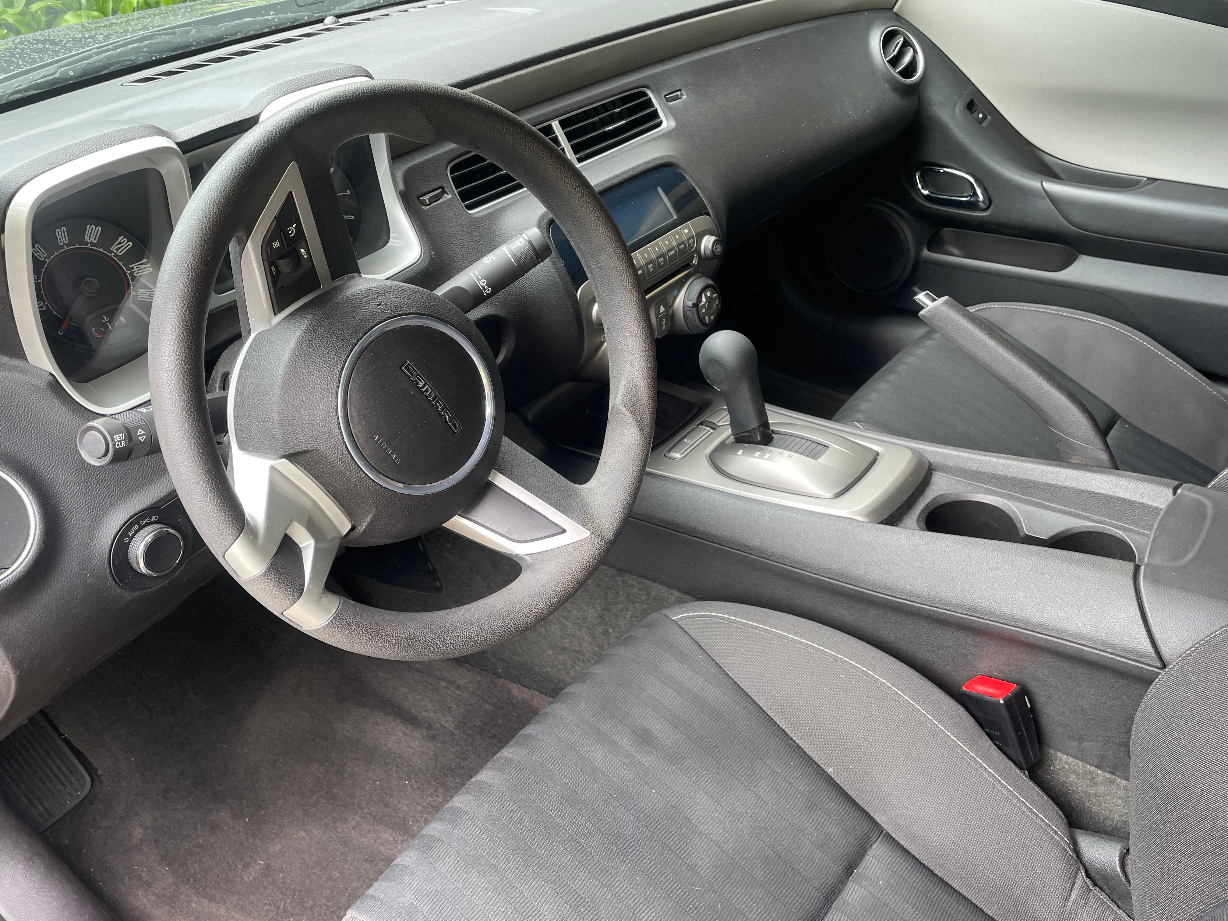 Used 2011 Chevrolet Camaro LS RWD image 5