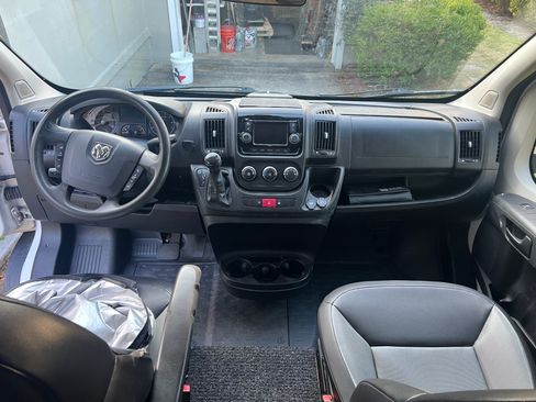 Used 2017 RAM ProMaster 2500 image 10