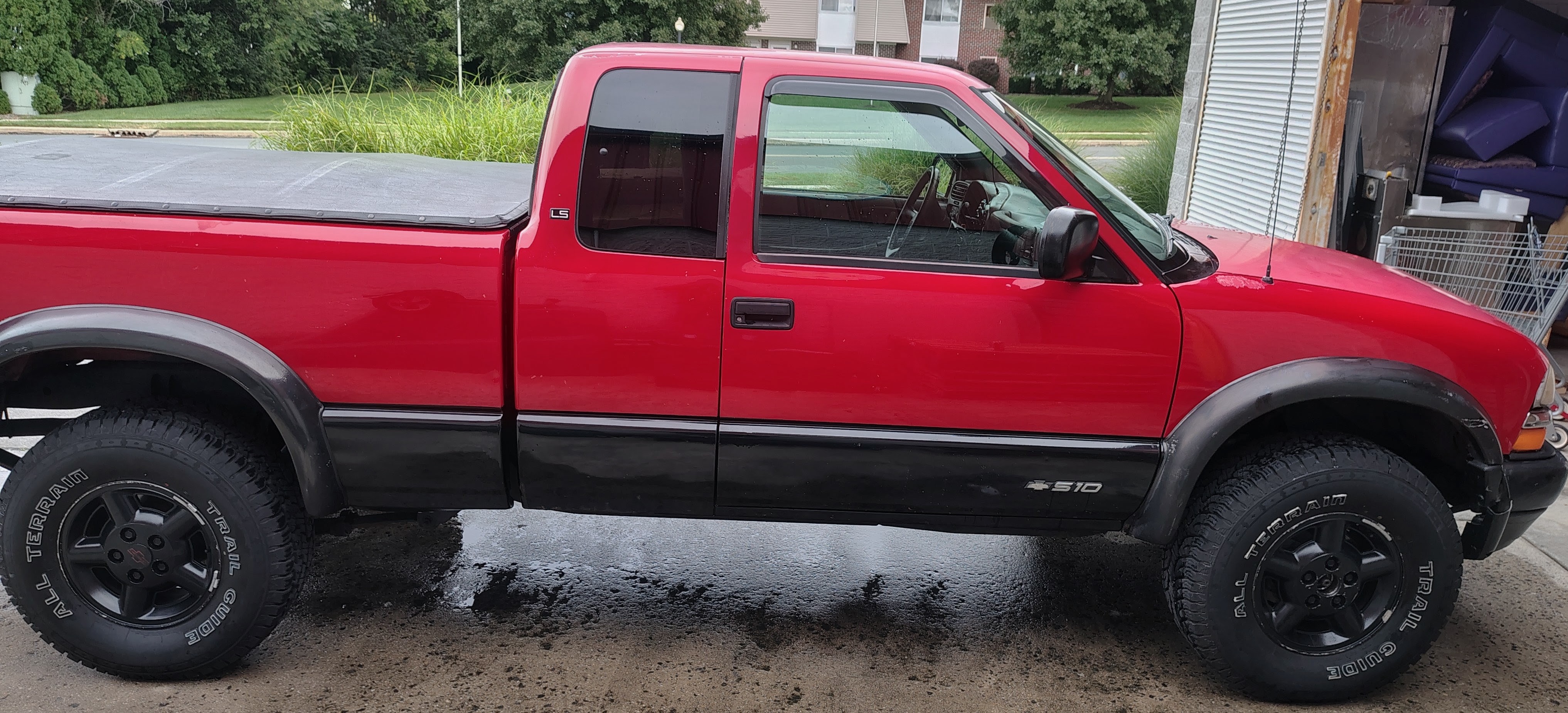 Used 2000 Chevrolet S10 Pickup 4x4 Extended Cab w/ Preferred Equipment Group image 5