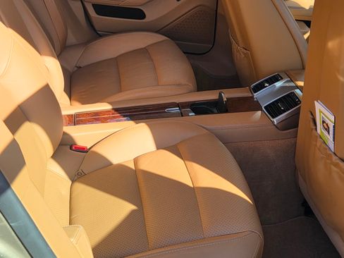 Used 2011 Porsche Panamera S image 9