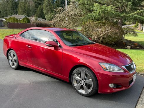 Used 2011 Lexus IS 350C 350C Convertible 2D w/ Luxury Pkg image 10