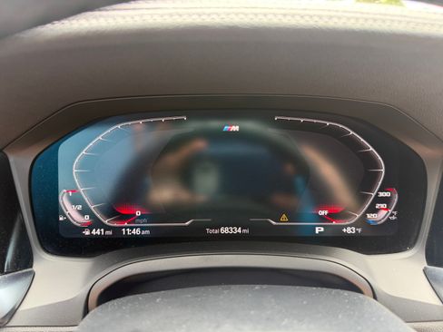 Used 2019 BMW 330i Sedan w/ M Sport Package RWD image 17