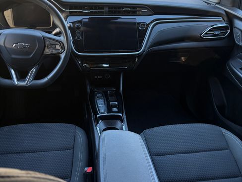 Used 2022 Chevrolet Bolt EUV LT w/ Driver Confidence Package image 6