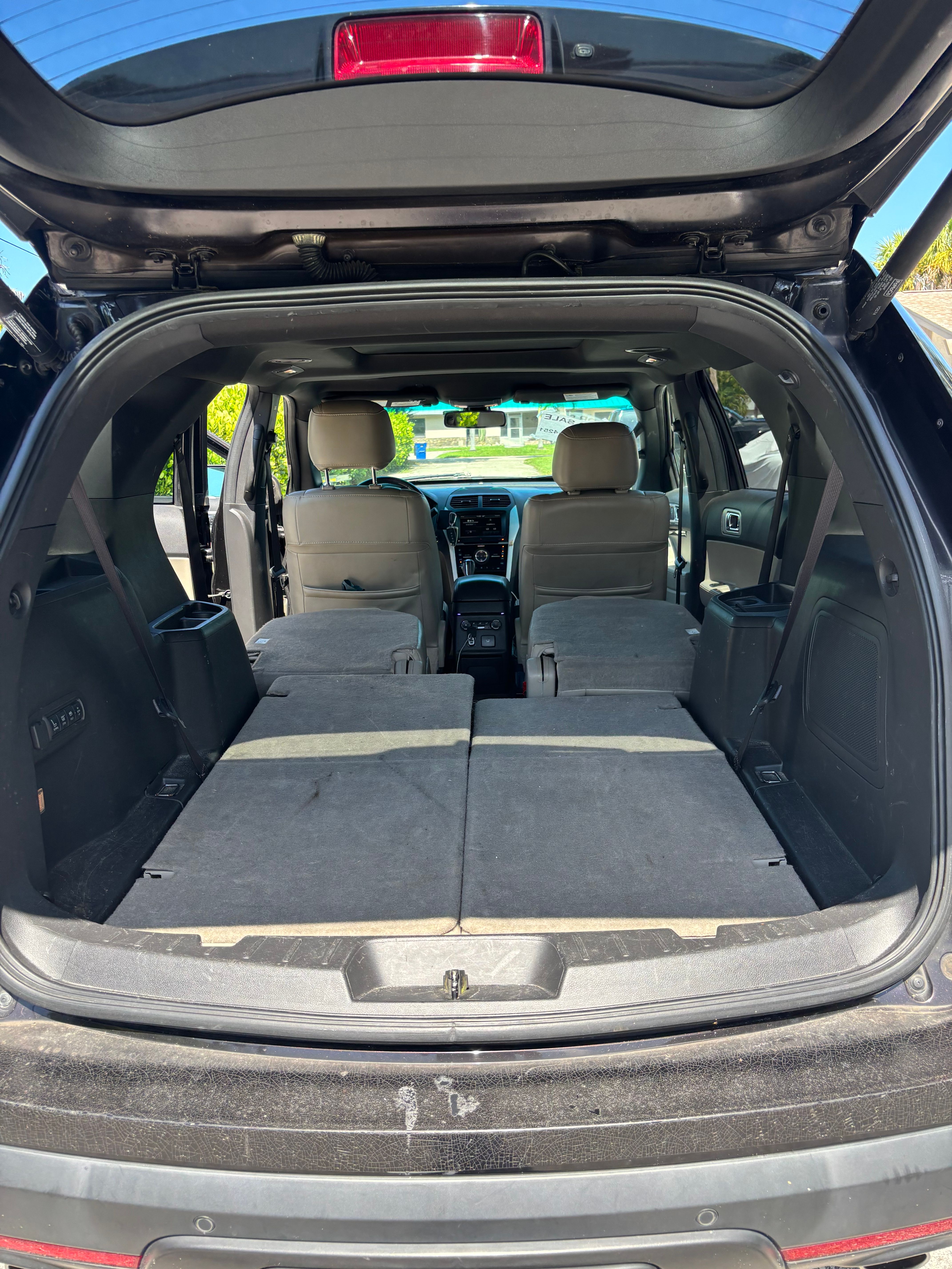 Used 2014 Ford Explorer Limited w/ Equipment Group 302A AWD/4WD image 14