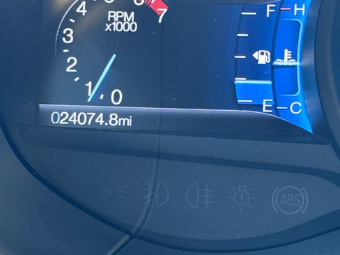 Used 2021 Ford Edge Titanium AWD/4WD image 14