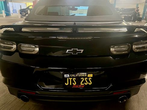 Used 2020 Chevrolet Camaro SS image 11