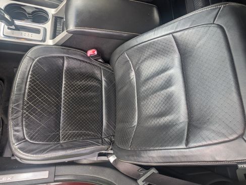 Used 2010 Ford Flex Limited image 11