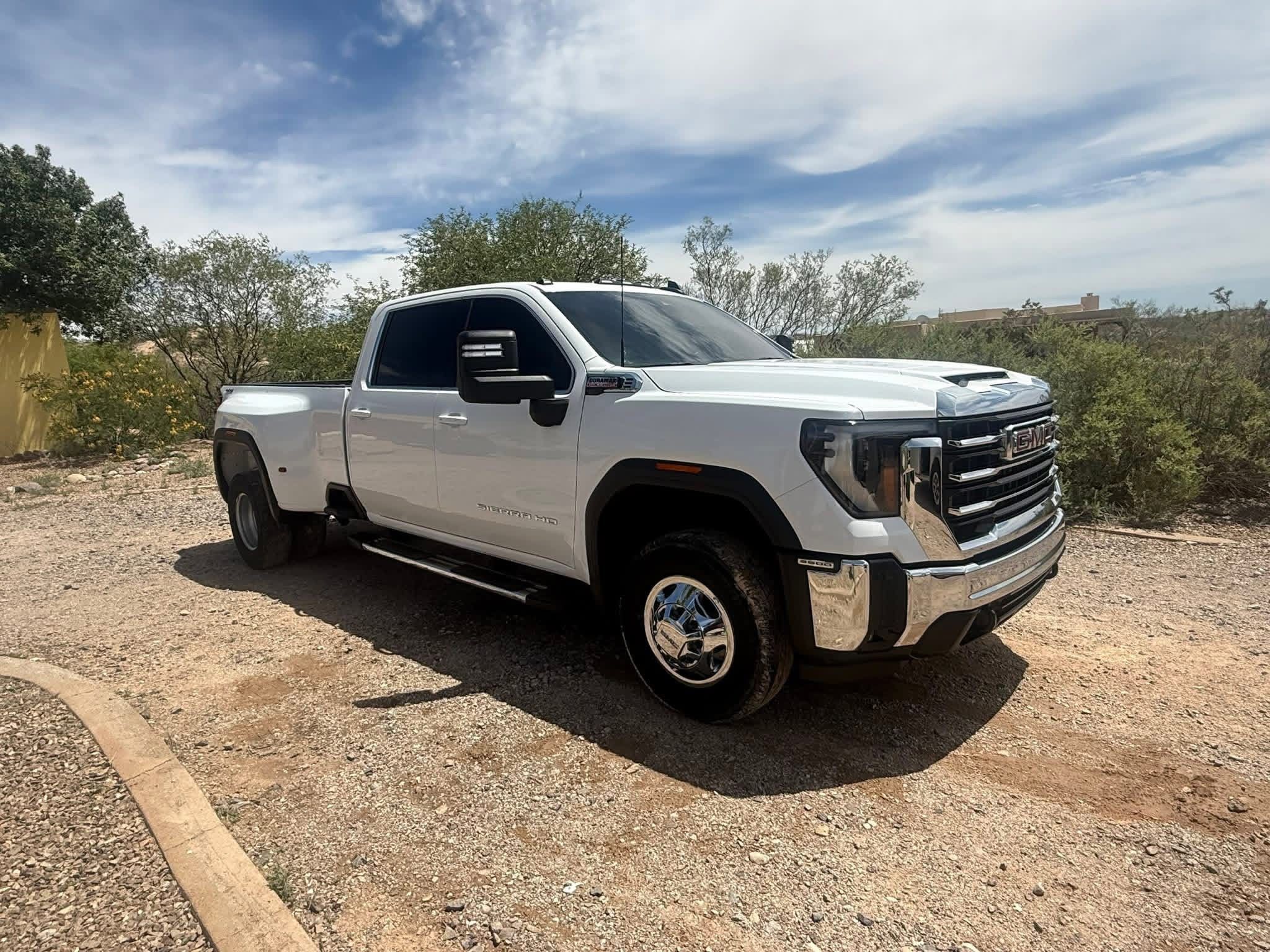 Used 2025 GMC Sierra 3500 SLE AWD/4WD image 1