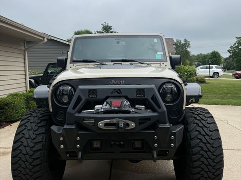 Used 2018 Jeep Wrangler Unlimited Rubicon AWD/4WD image 4