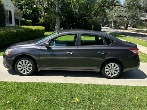 Used 2014 Nissan Sentra SV FWD image 10